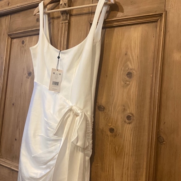 Cinq a Sept Marian Gown - Picture 6 of 12